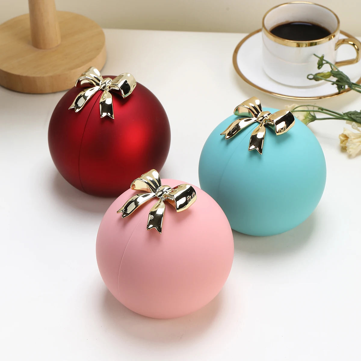 Round Bow Eternal Rose Gift Box – Jewelry Storage with Necklace or Ring Display - Image 5