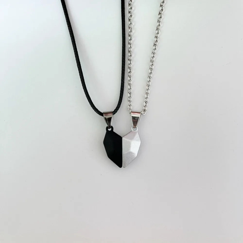 2Pcs/Set Fashion Couple Heart Magnetic Necklace – Matching Pendant Set for Weddings & Anniversaries - Image 14